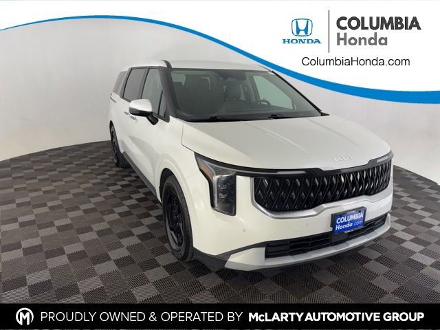 Used 2025 Kia Carnival