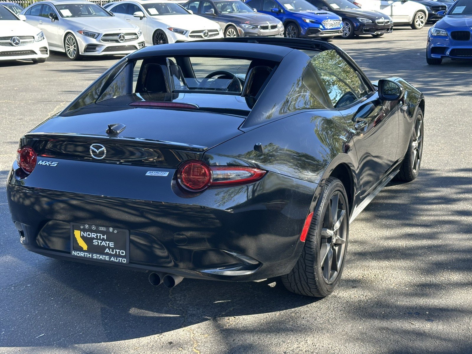 Used 2017 MAZDA MX-5 Miata RF Club RWD image 9