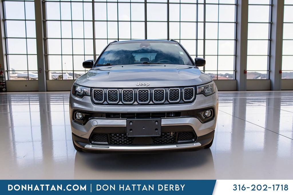 Used 2023 Jeep Compass Limited w/ Elite Group AWD/4WD image 28