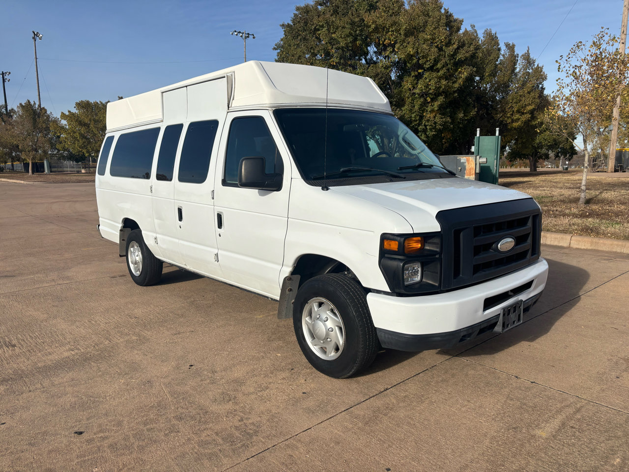Used 2014 Ford E-150 and Econoline 150 Extended w/ Power Group image 28