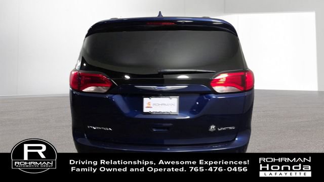 Used 2018 Chrysler Pacifica Limited w/ Tire & Wheel Group image 5