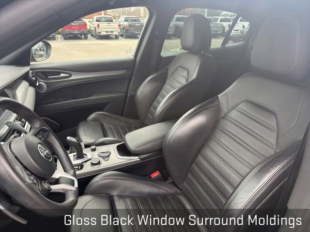 Used 2022 Alfa Romeo Stelvio Veloce image 26