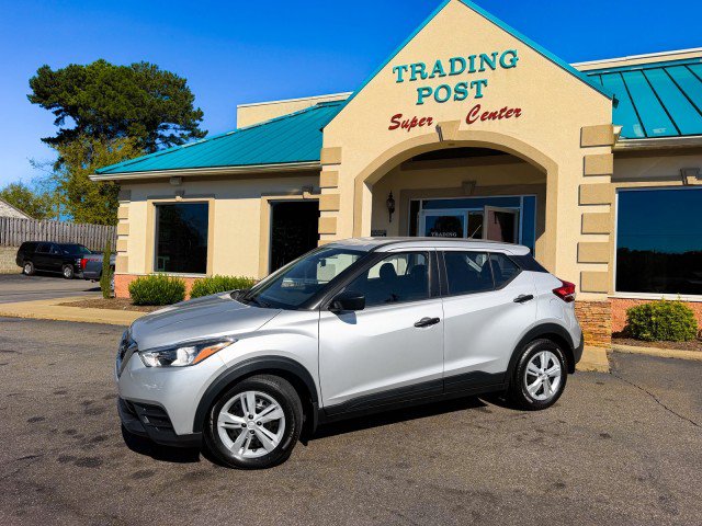 Used 2020 Nissan Kicks S FWD image 25