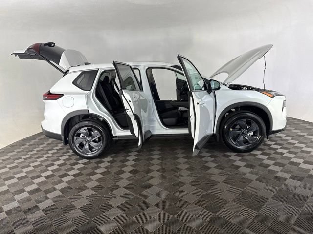 New 2026 Nissan Rogue SV AWD/4WD image 13