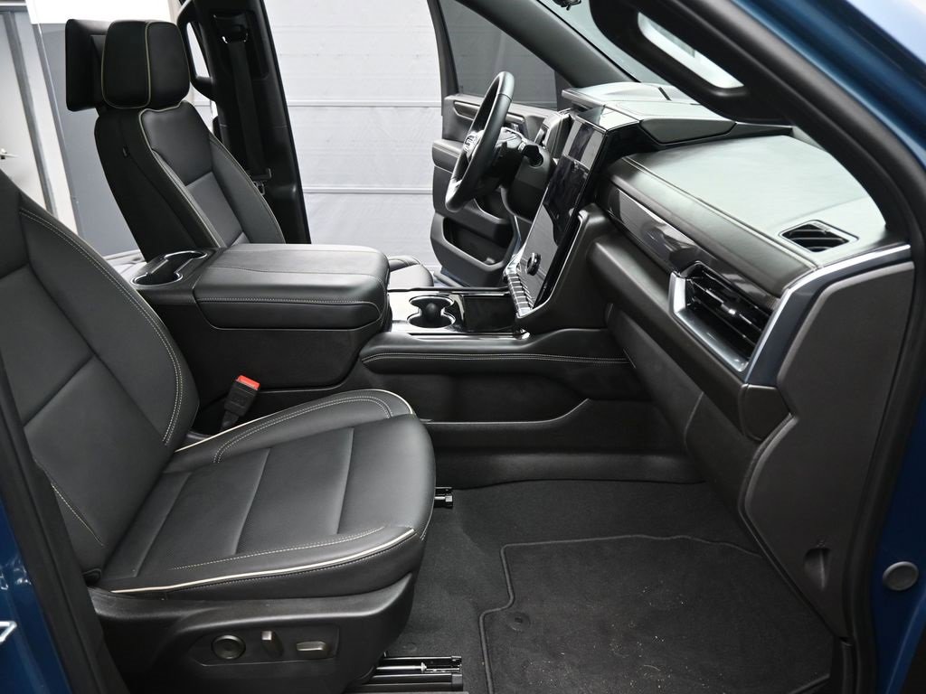 Used 2025 GMC Yukon Elevation w/ Elevation Premium Package image 20