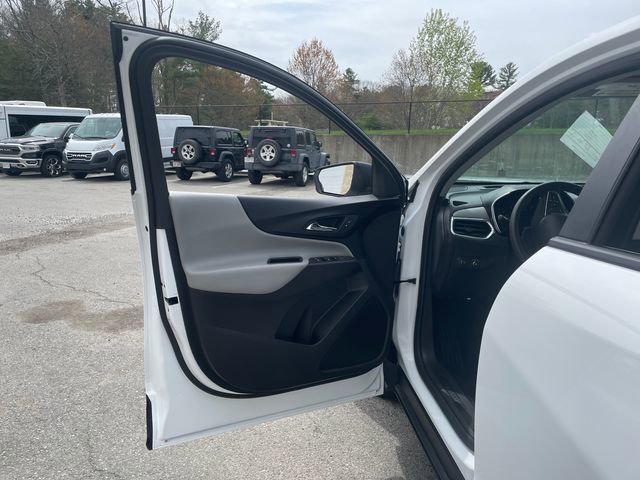Used 2024 Chevrolet Equinox LS AWD/4WD image 25