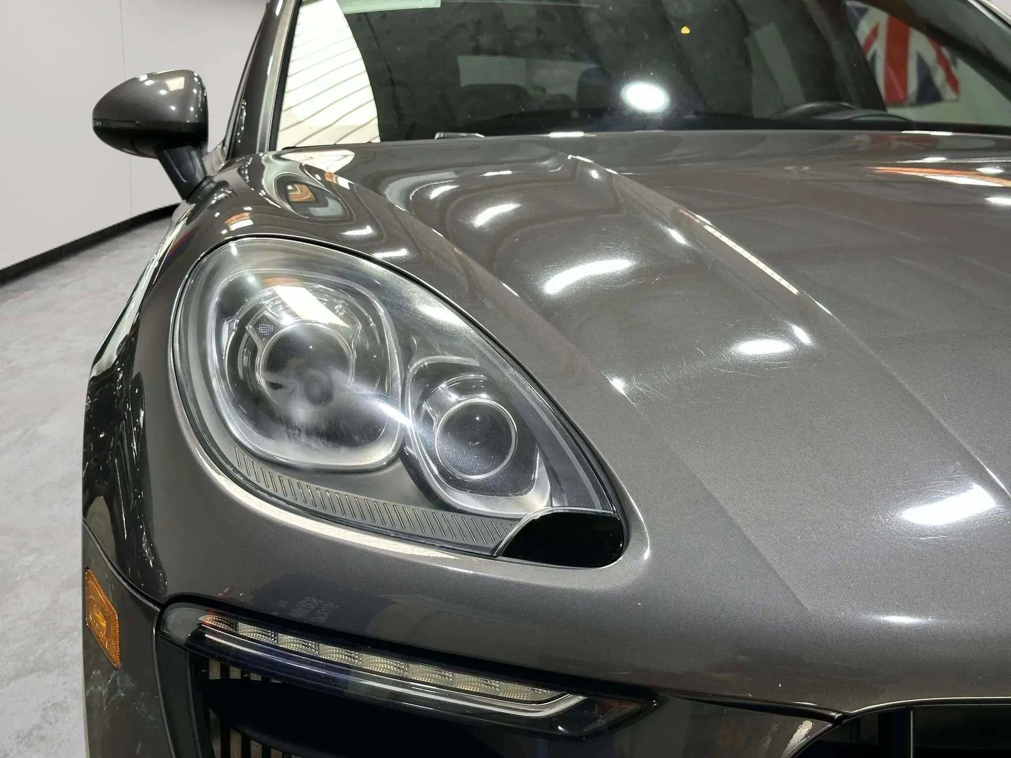 Used 2016 Porsche Macan S image 11