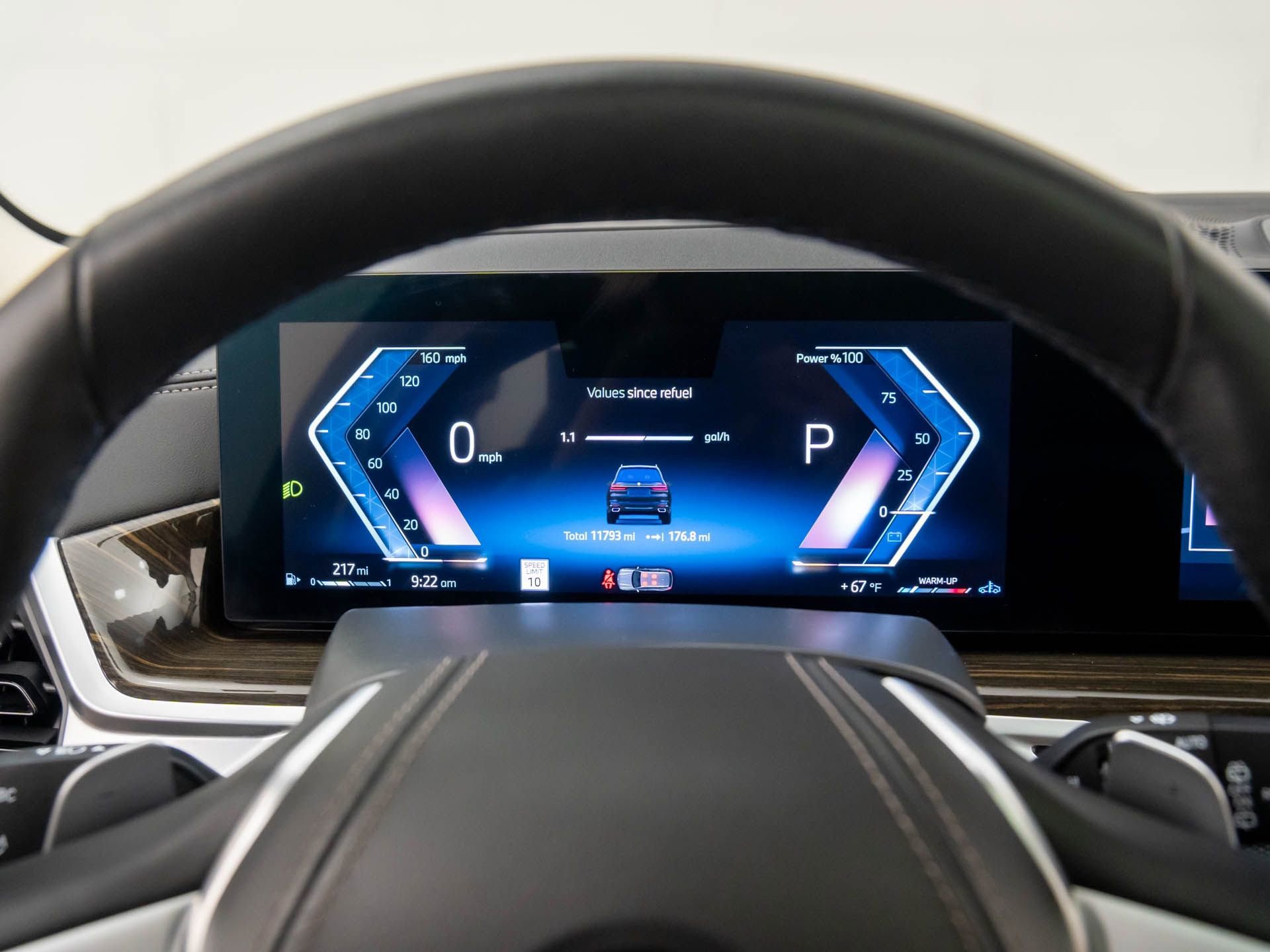 Certified 2025 BMW X7 xDrive40i w/ Premium Package image 23