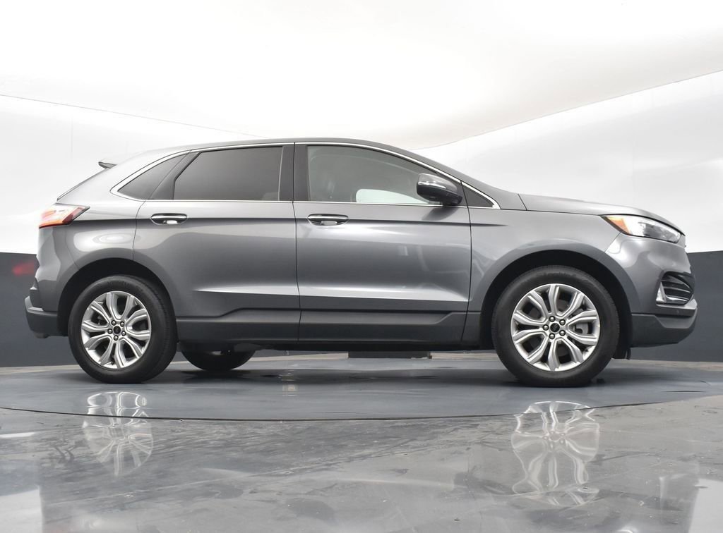 Used 2024 Ford Edge Titanium image 35