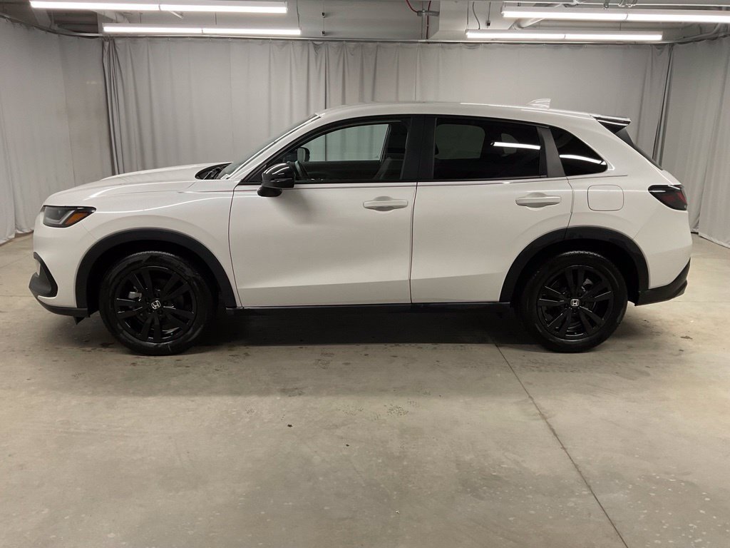 Used 2026 Honda HR-V Sport image 9