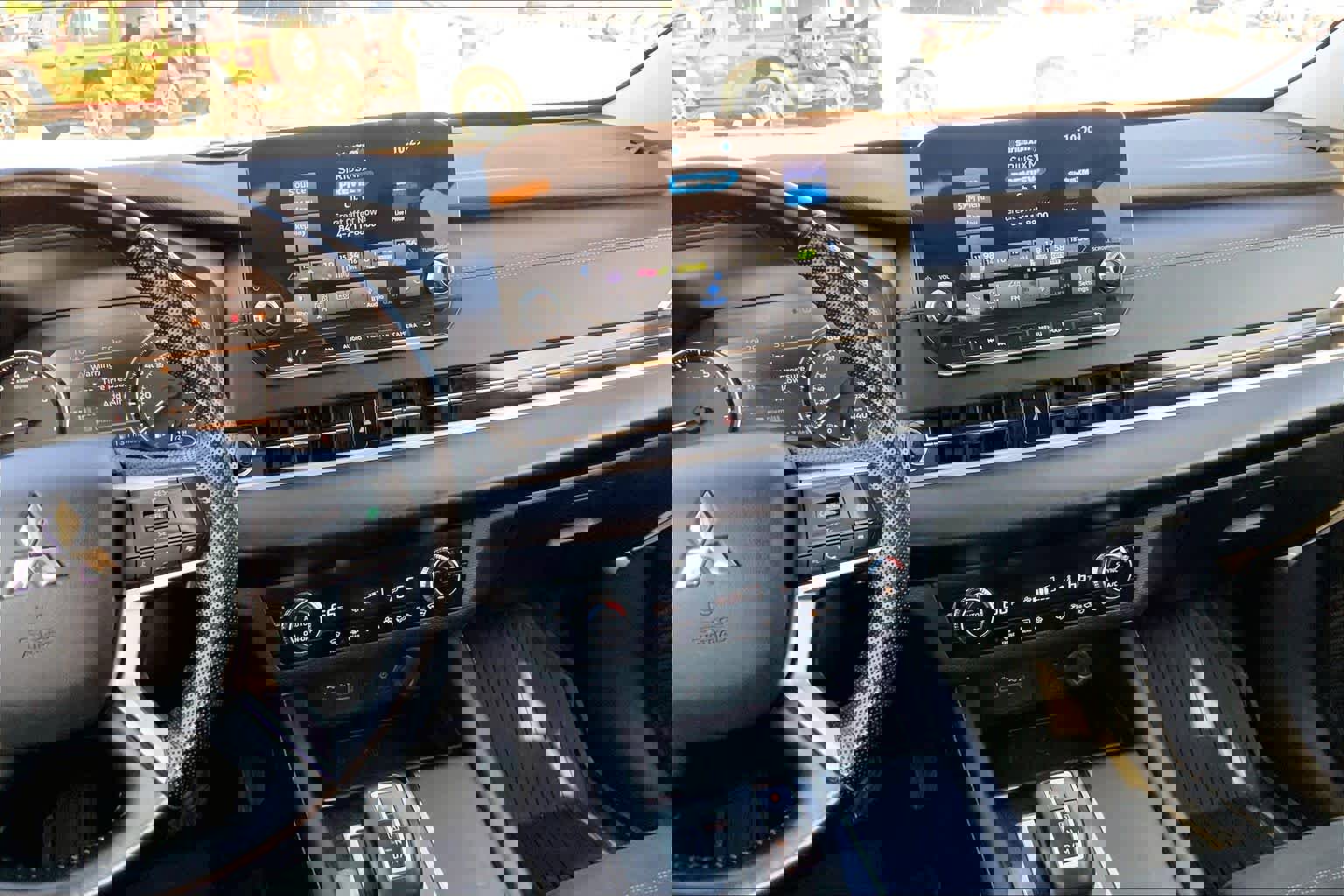 Used 2024 Mitsubishi Outlander SE image 7