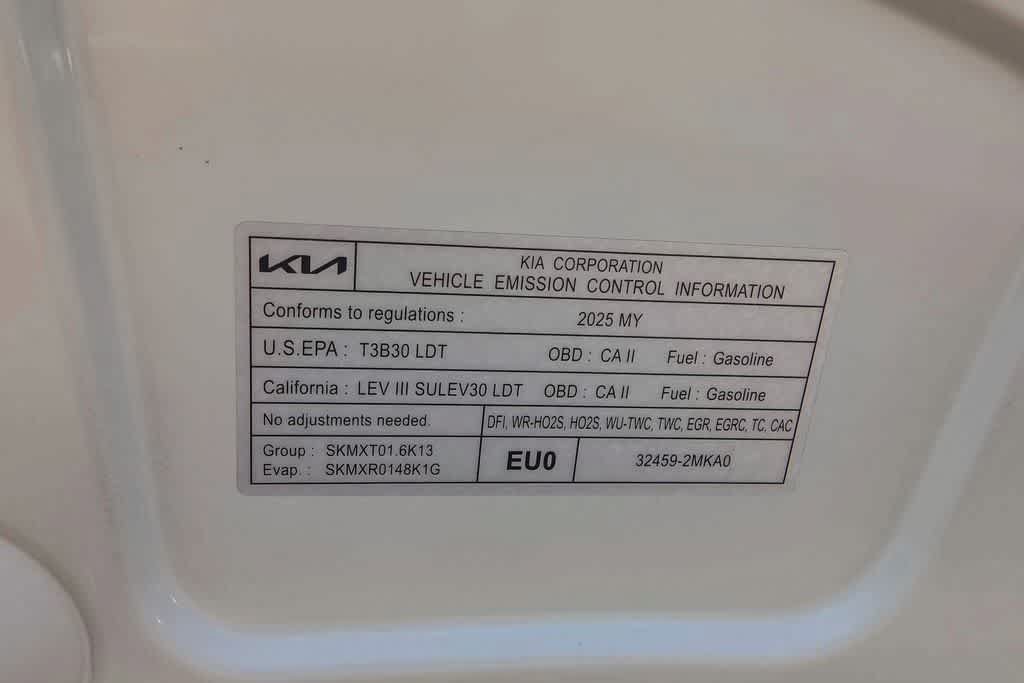 Certified 2025 Kia Carnival SX w/ SX Dark Edition Package FWD image 27