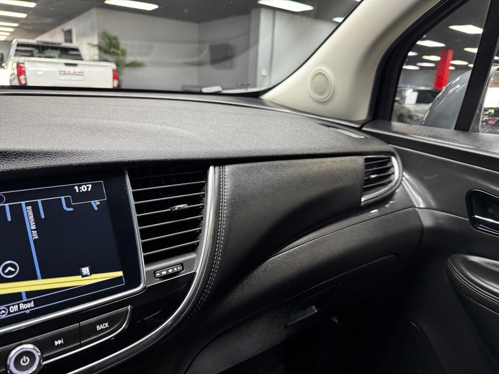 Used 2018 Buick Encore Essence FWD image 27