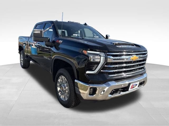 Certified 2025 Chevrolet Silverado 2500 LTZ w/ LTZ Premium Package image 3