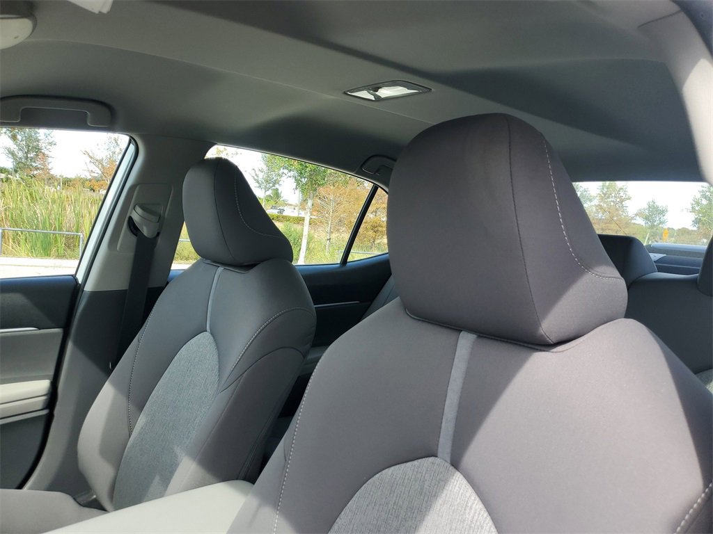 Used 2023 Toyota Camry LE image 25