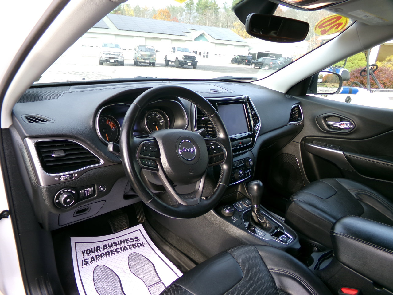 Used 2020 Jeep Cherokee Limited image 4