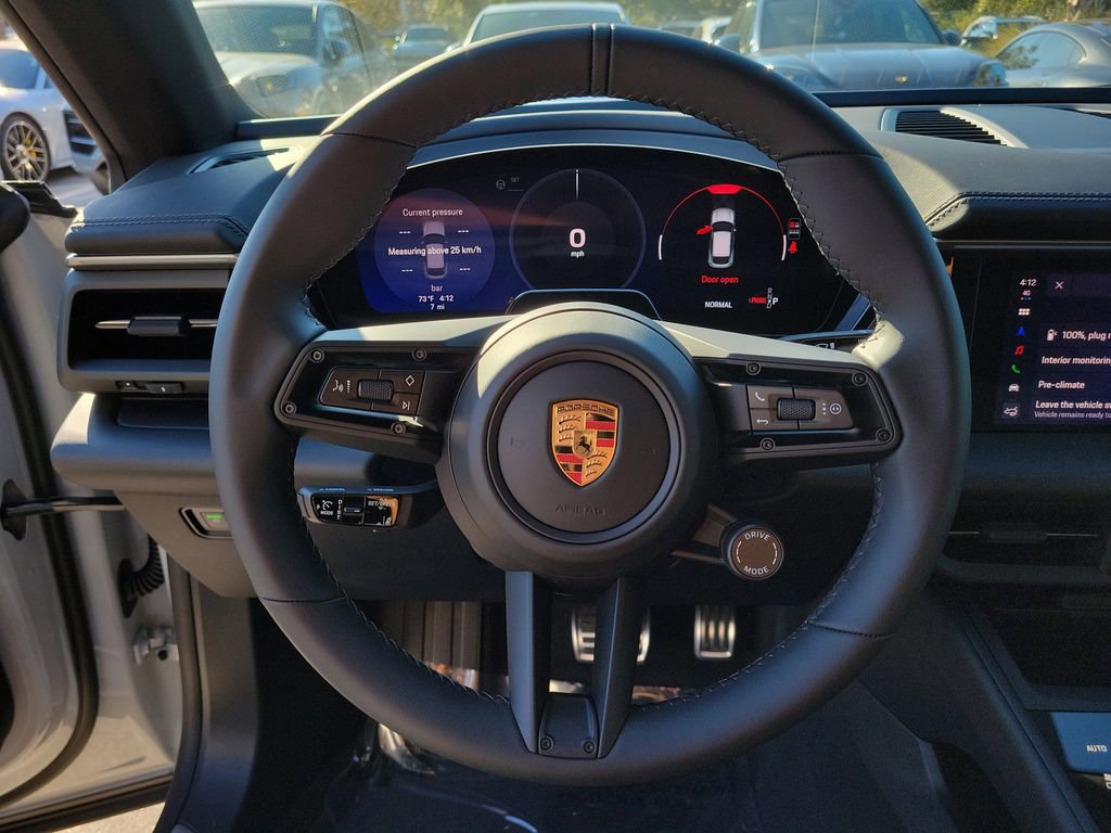 New 2026 Porsche Macan Electric image 32