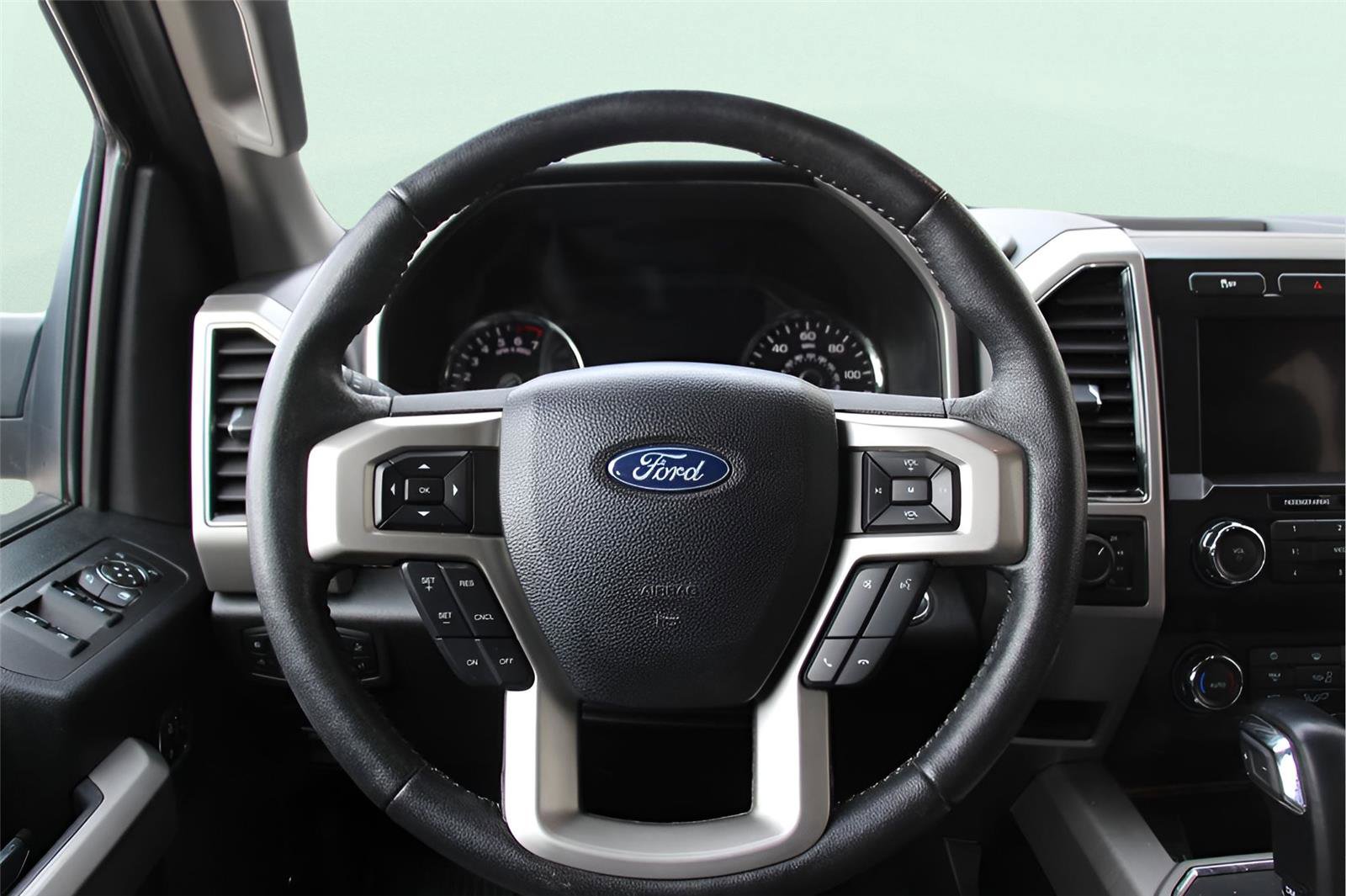 Used 2020 Ford F150 Lariat image 12