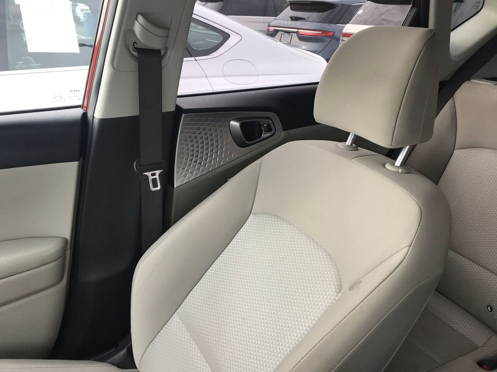 Certified 2024 Kia Soul LX FWD image 22