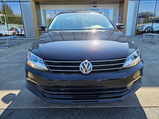 Used 2016 Volkswagen Jetta SE FWD image 2
