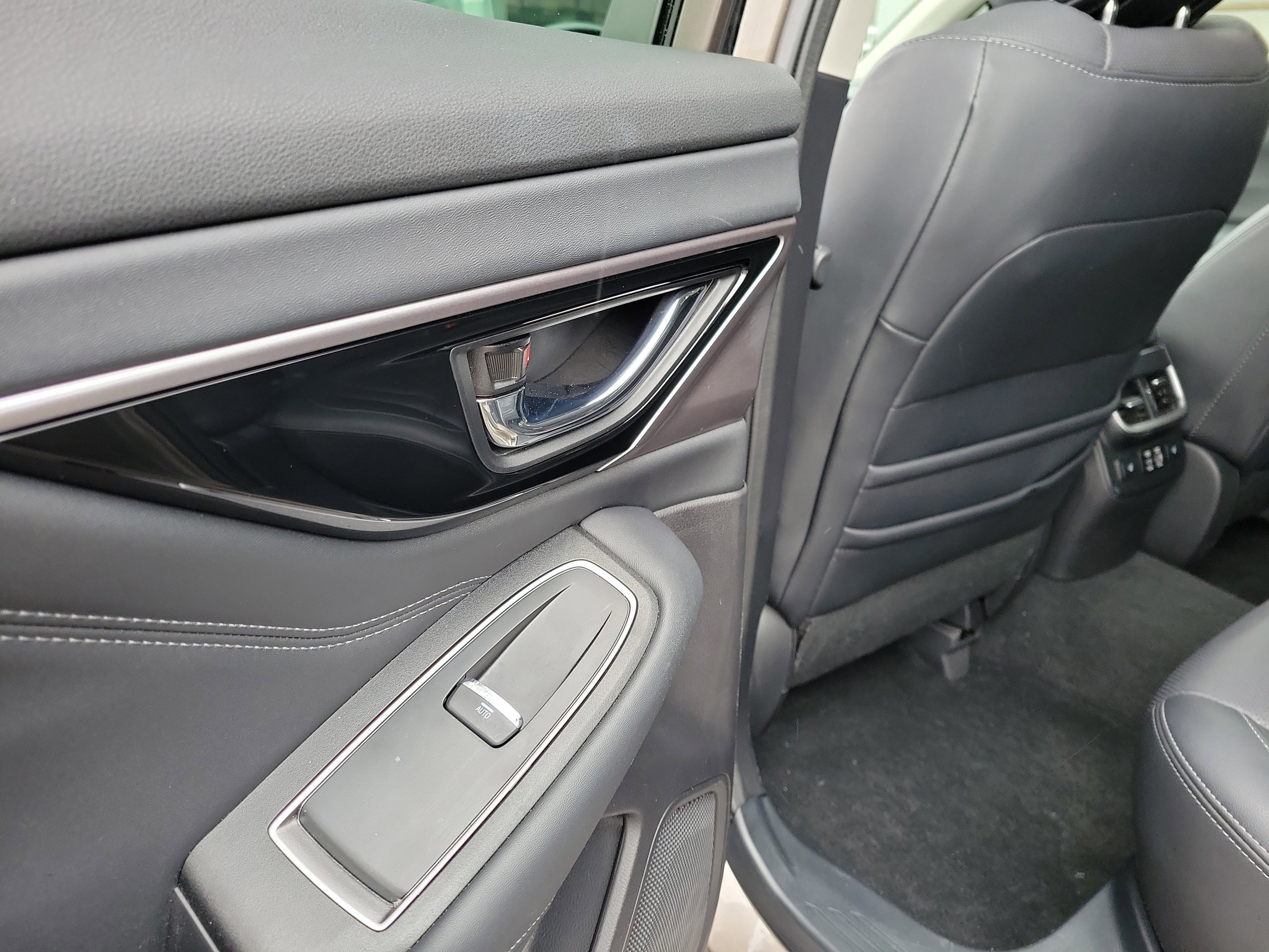 Used 2023 Subaru Outback Limited image 13