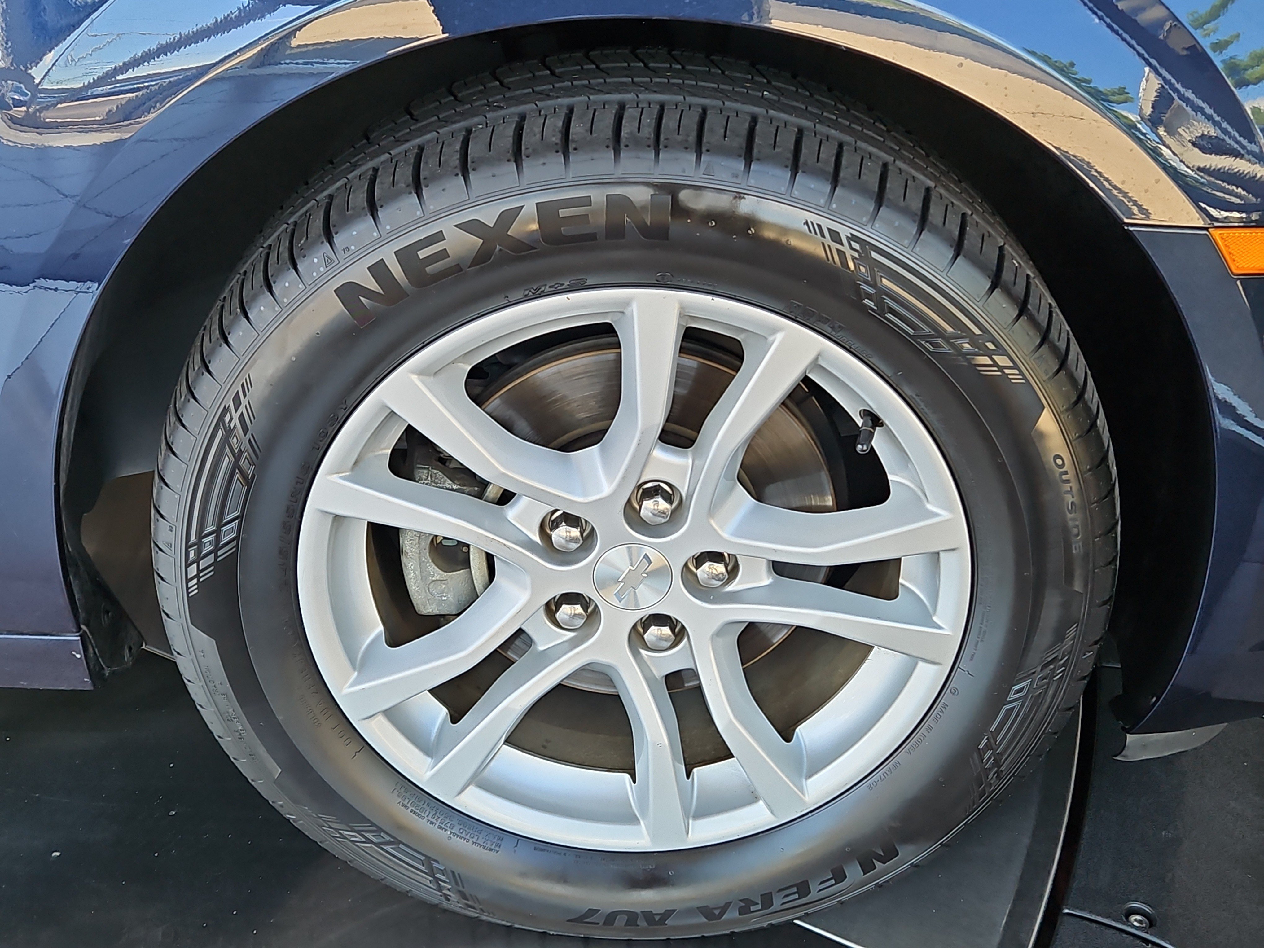 Used 2015 Chevrolet Camaro LS RWD image 7