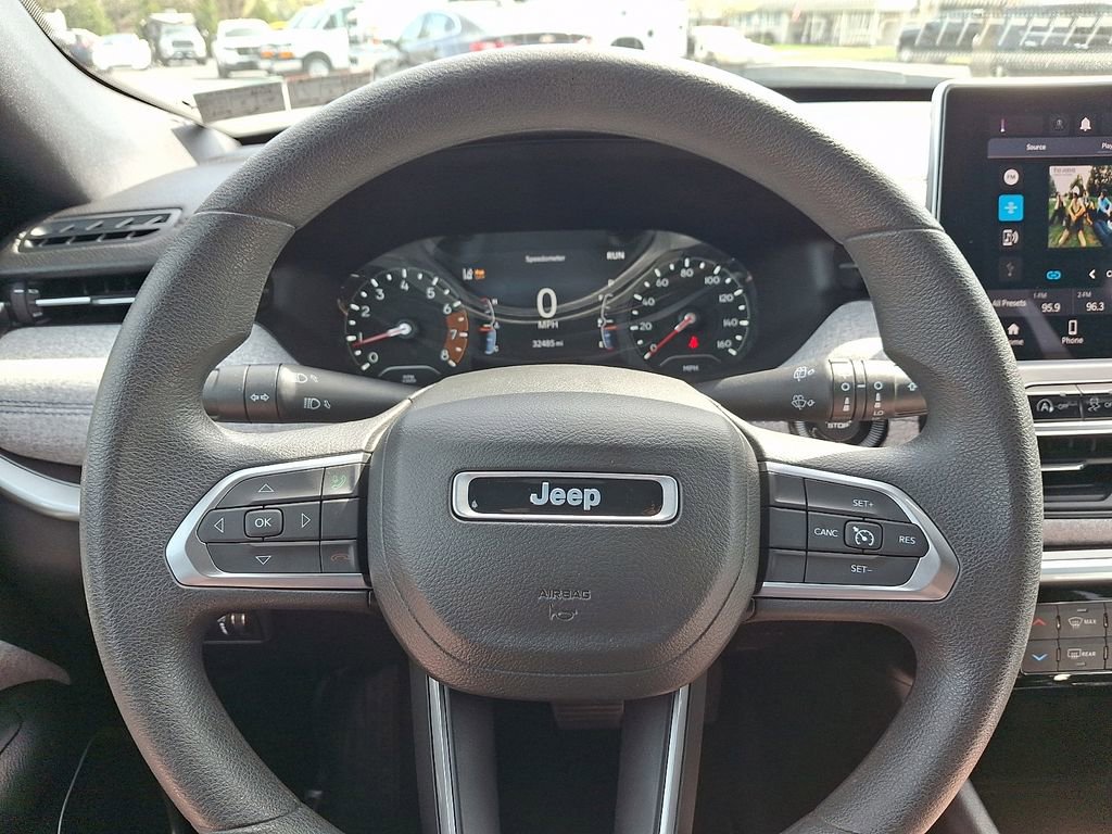 Used 2023 Jeep Compass Sport image 20