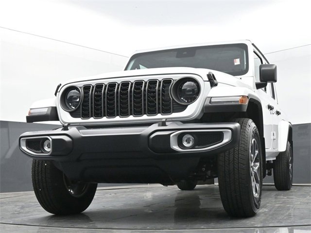 Used 2024 Jeep Gladiator Sport image 39