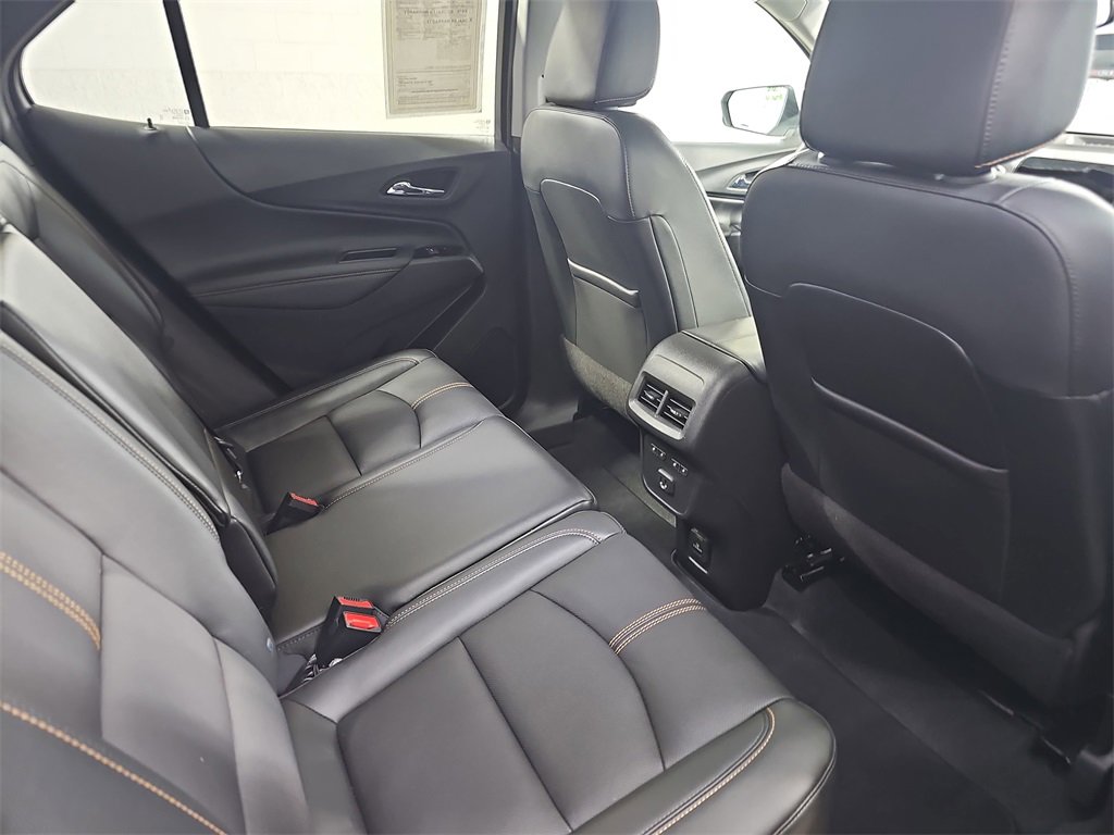 Used 2022 Chevrolet Equinox Premier image 17