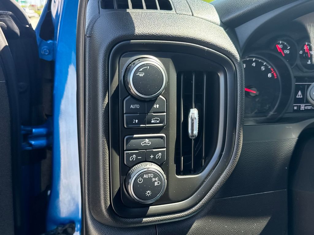 Used 2022 Chevrolet Silverado 1500 Custom w/ LPO, Dark Essentials Package AWD/4WD image 30