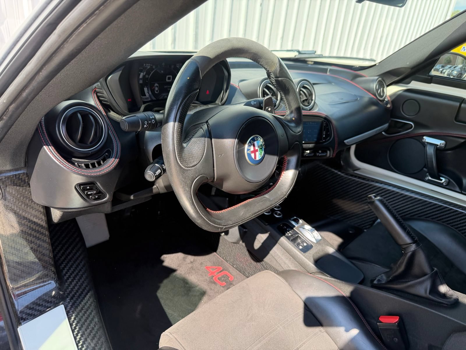 Used 2016 Alfa Romeo 4C Coupe w/ Coupe Track Package 1 RWD image 18