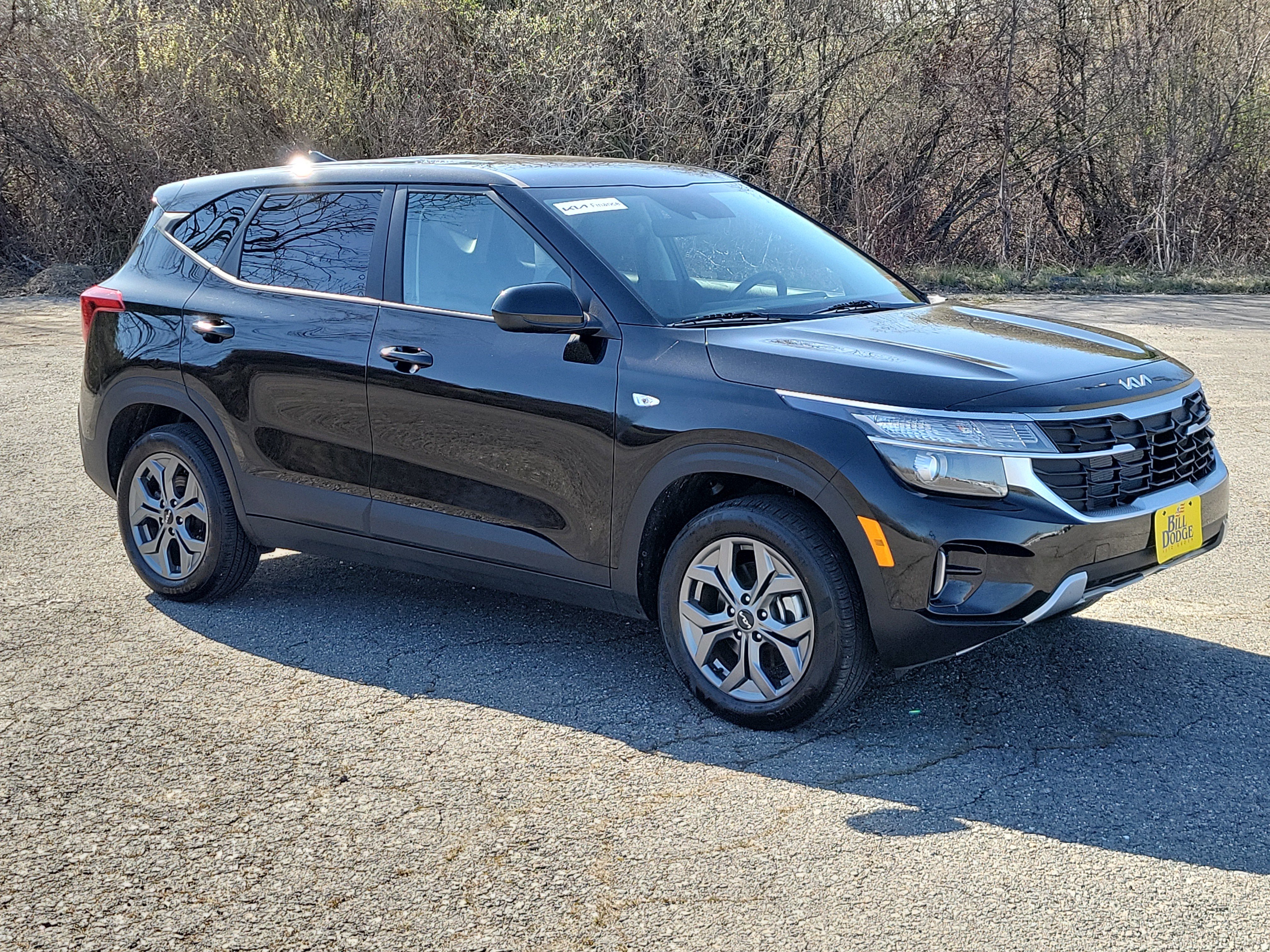 Used 2025 Kia Seltos LX AWD/4WD image 3