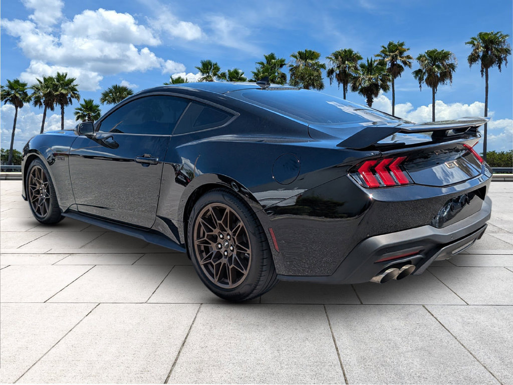 Used 2025 Ford Mustang GT Premium w/ GT Performance Package RWD image 6