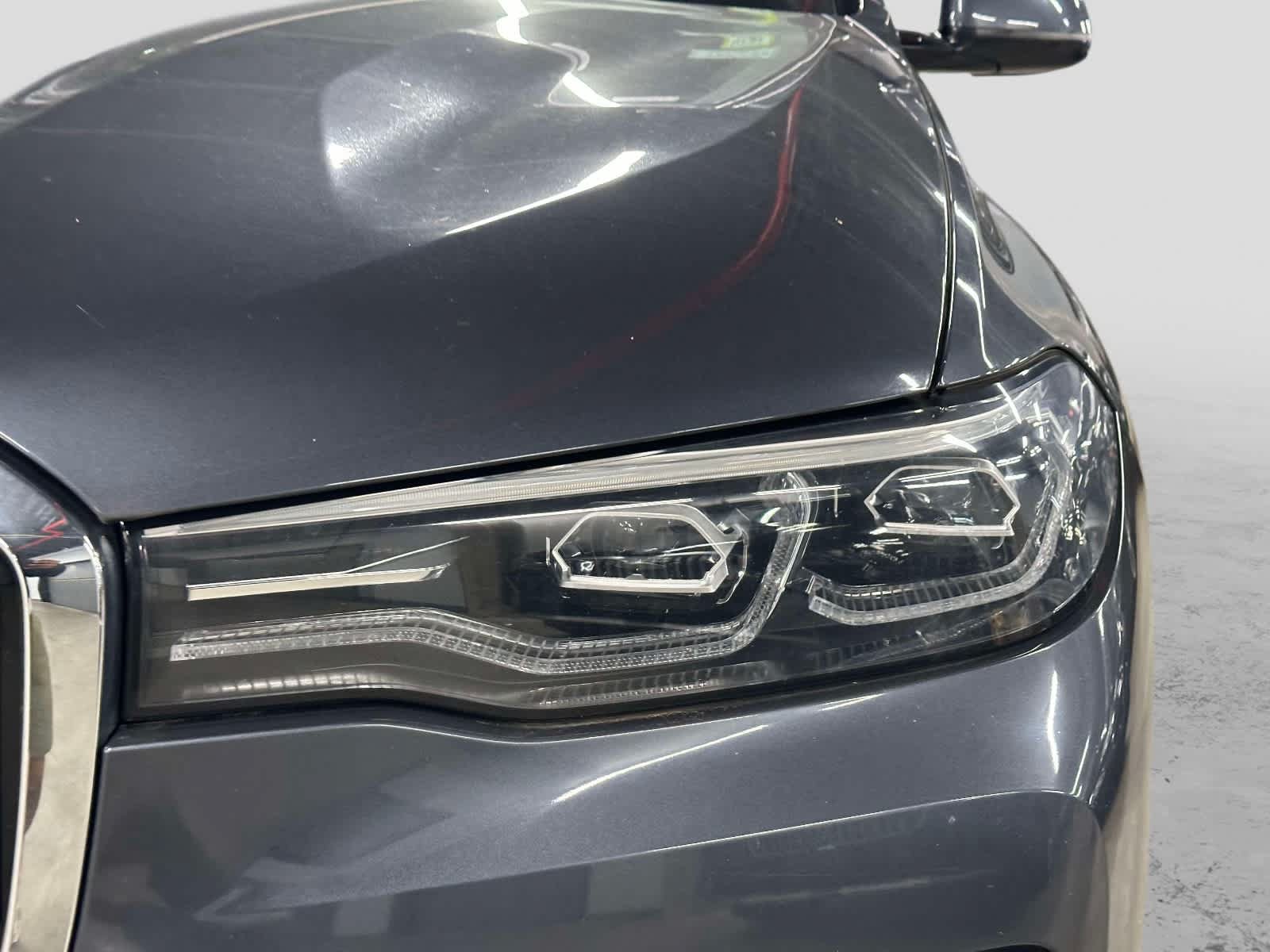 Used 2021 BMW X7 xDrive40i w/ Cold Weather Package AWD/4WD image 9