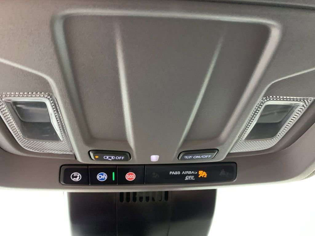 Used 2023 Chevrolet Silverado 1500 RST image 23