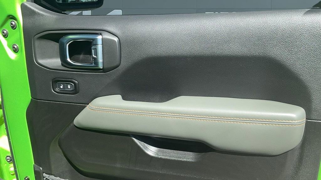 Used 2025 Jeep Gladiator Mojave image 26