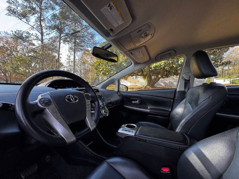Used 2015 Toyota Prius V Five image 13