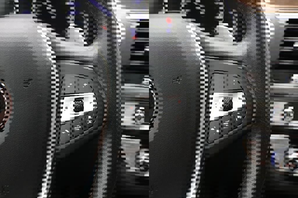 Used 2021 BMW X3 xDrive30i w/ Convenience Package image 19