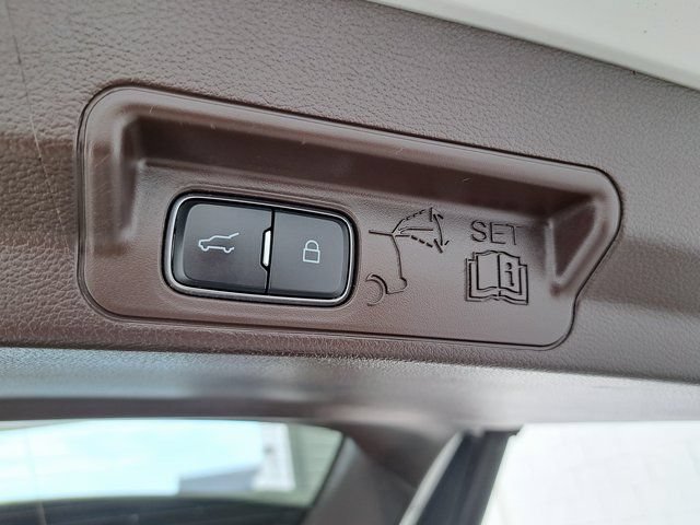 Used 2022 Ford Explorer King Ranch w/ Premium Technology Package AWD/4WD image 33