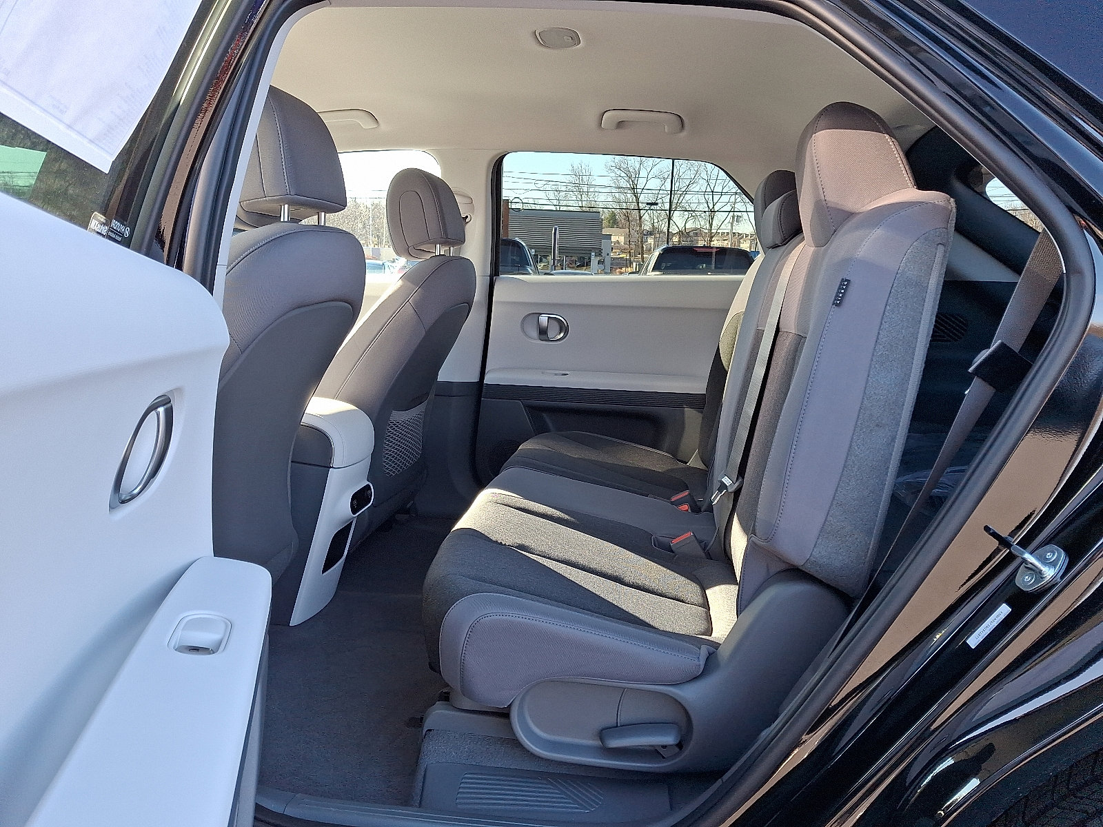 New 2024 Hyundai Ioniq 5 SEL image 5