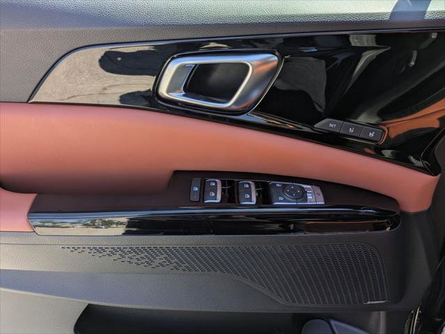 Used 2024 Kia Carnival SX Prestige image 10