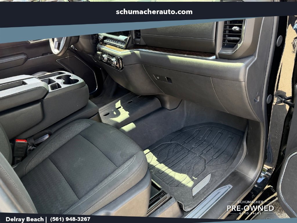 Used 2024 GMC Sierra 1500 Elevation w/ LPO, Elevation Black Package AWD/4WD image 19