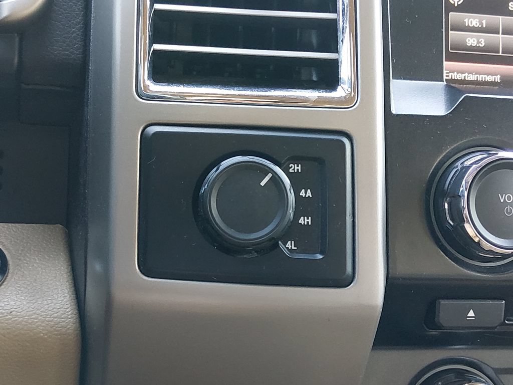 Used 2015 Ford F150 Lariat AWD/4WD image 22