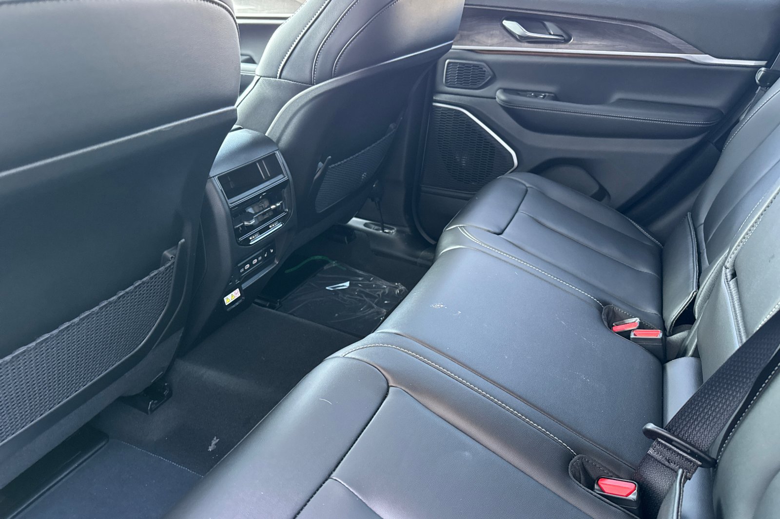 New 2026 Jeep Grand Cherokee Limited image 11