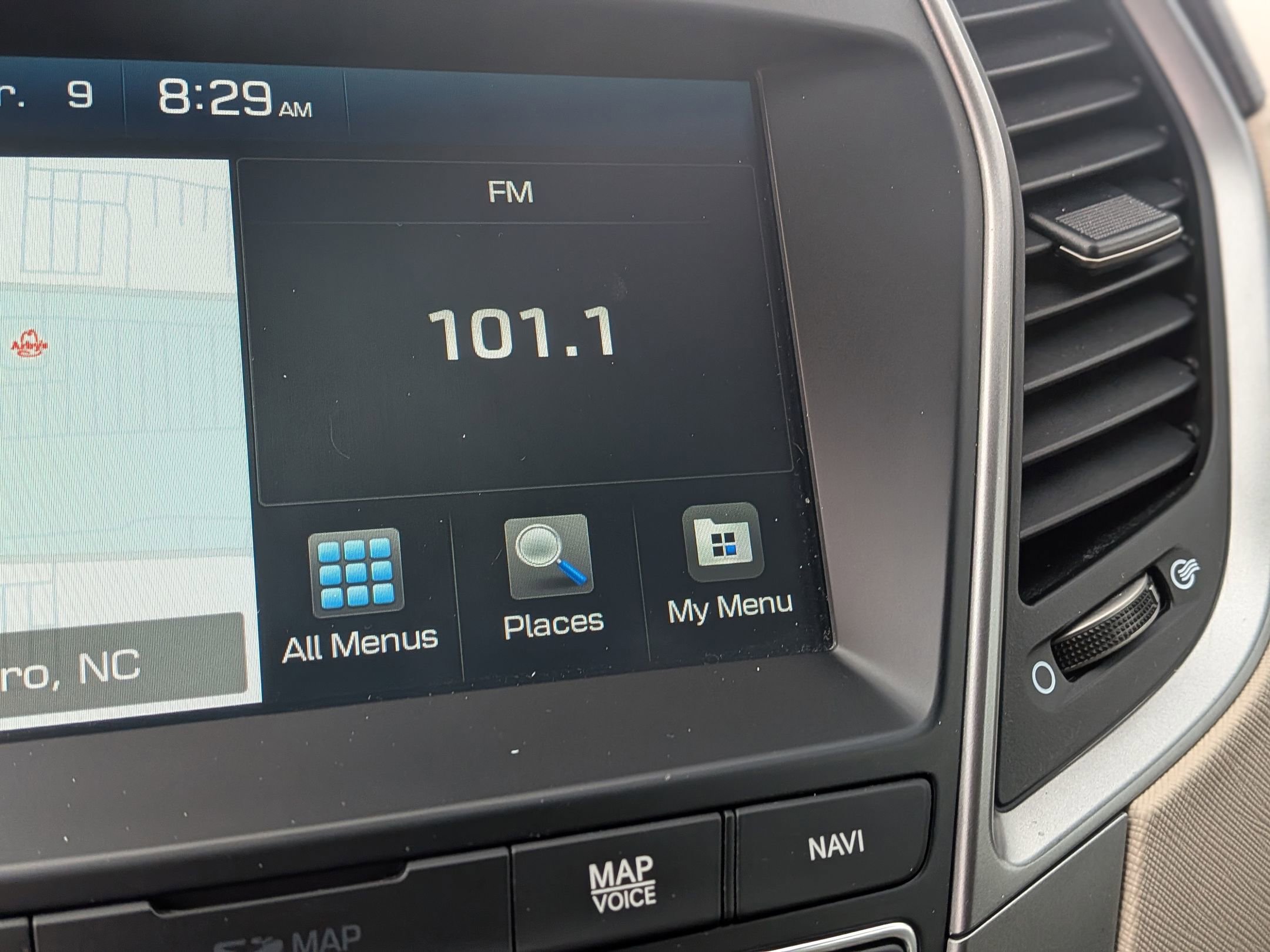 Used 2018 Hyundai Santa Fe Sport image 27