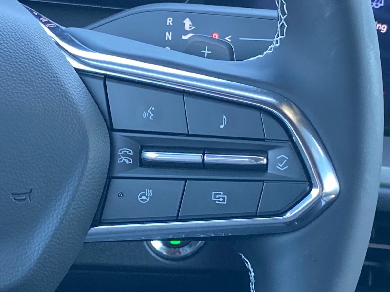 New 2027 Chevrolet Traverse LT w/ Sun and Wheel Package FWD image 10