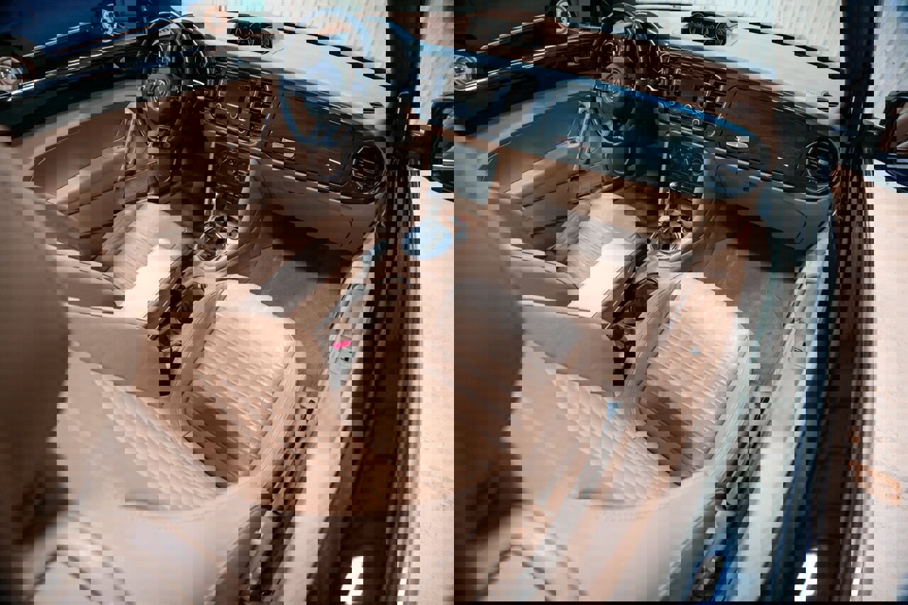 Used 2013 Volkswagen Beetle 2.0T image 16