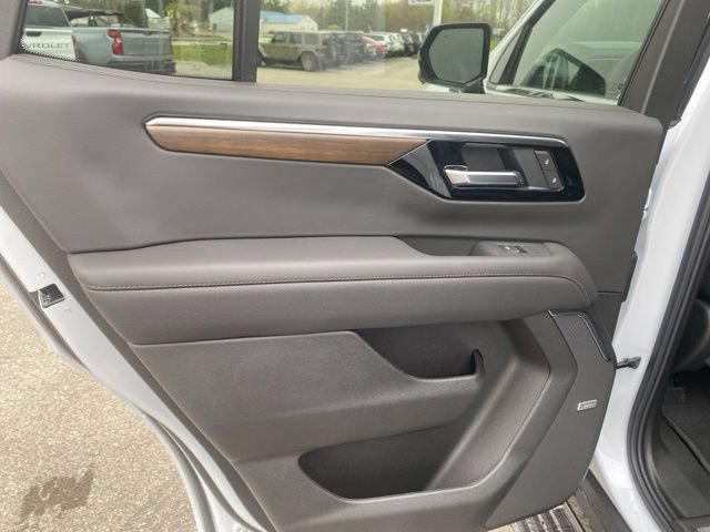 New 2026 Chevrolet Tahoe High Country AWD/4WD image 31
