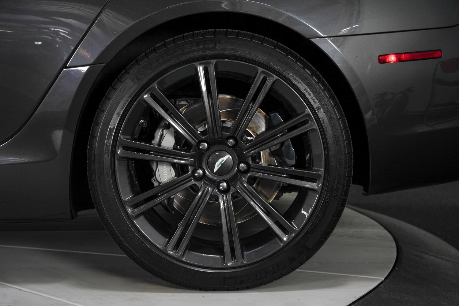 Used 2011 Aston Martin Rapide Luxe RWD image 18