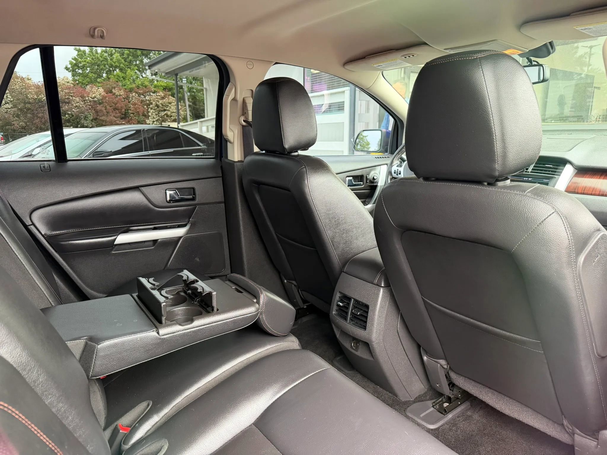Used 2013 Ford Edge Limited w/ Driver Entry Pkg FWD image 25